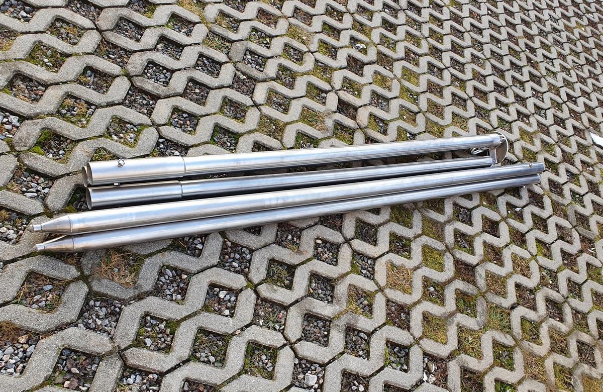 Trojnožka nerezová